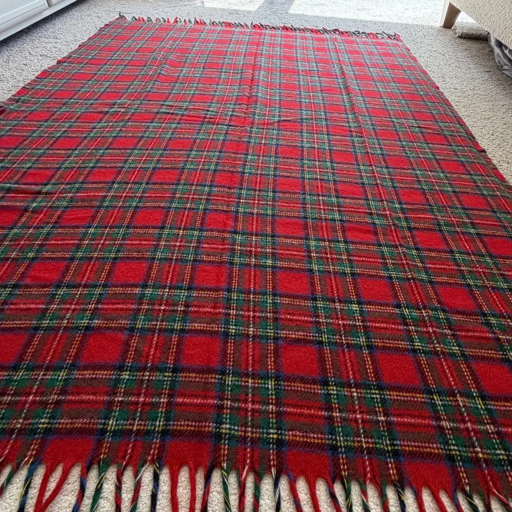 Lands End Coming Home Red Plaid Wool Throw Blanket Fringe USA Made 64X50